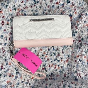 NWT Betsey Johnson Wallet
